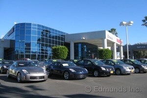 2012 Nissan Versa _lede.jpg